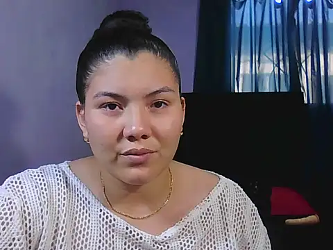 Helena-Paola online show from 04-07-26, 08:54