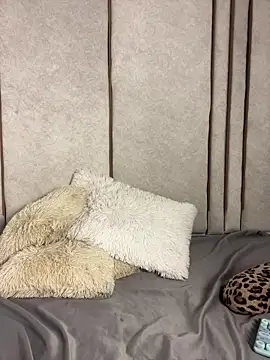 lilithdya online show from 04-12-26, 01:09