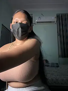 RadhikaHotty online show from 05-18-26, 06:23