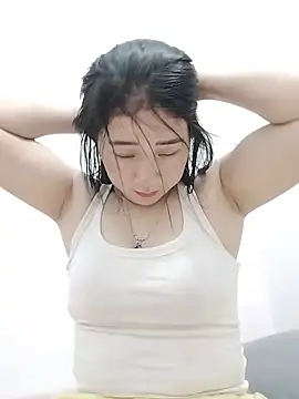 LoveLillyy69 online show from 05-31-26, 01:39