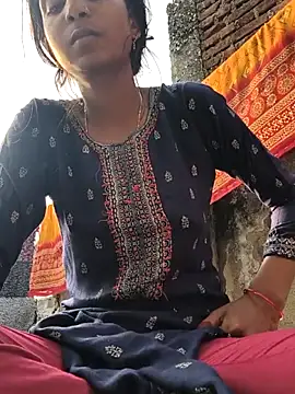 Snapshot of Cute-Natashaa chatting on 02-18-26, 10:55 Cute-Natashaa online show from 02-18-26, 10:55