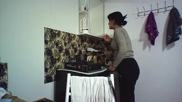 bella2322 online show from 02-10-26, 01:32