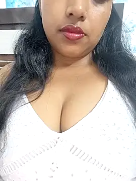 Hot-Tinaa online show from 03-31-26, 01:07