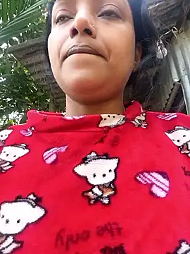 Hot-Tinaa online show from 02-10-26, 04:33