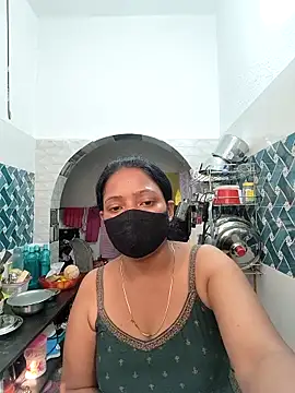 Hot-Tinaa online show from 03-07-26, 09:27