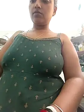 Hot-Tinaa online show from 03-08-26, 04:16