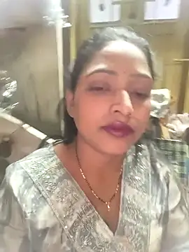 Hot-Tinaa online show from 02-11-26, 11:43