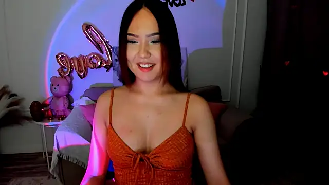 Snapshot of GlowMe chatting on 02-20-26, 06:43 GlowMe online show from 02-20-26, 06:43