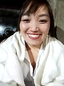 lia-coy online show from 04-16-26, 12:06