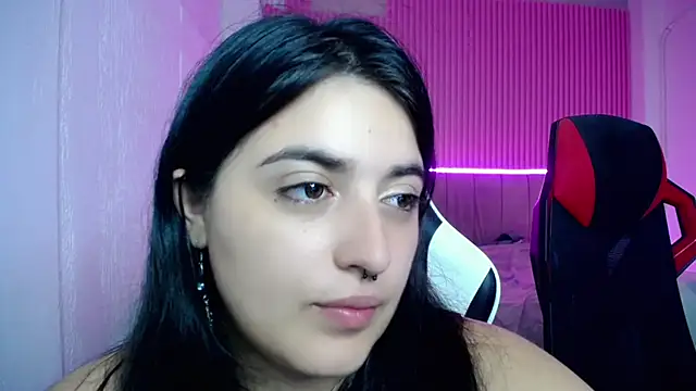 Snapshot of sonic_jess07 chatting on 06-07-26, 10:09 sonic jess07 online show from 06-07-26, 10:09