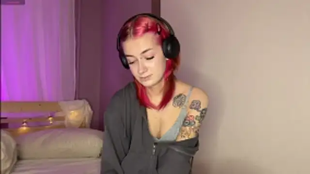 Dina Cams online show from 02-02-26, 01:10