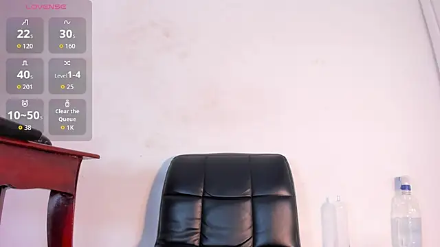 naughtylizeth  online show from 04-07-26, 08:43