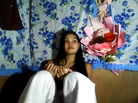 PinaySkinnyJust18 online show from 05-21-26, 10:23