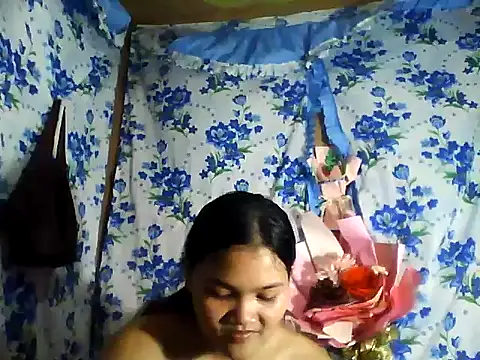 PinaySkinnyJust18 online show from 05-26-26, 10:02