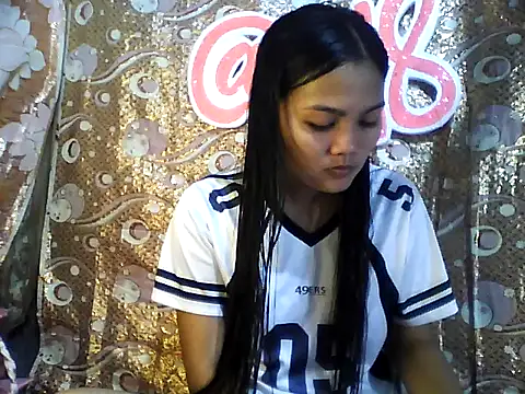 PinaySkinnyJust18 online show from 02-18-26, 09:17