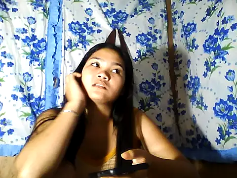 PinaySkinnyJust18 online show from 04-11-26, 10:13