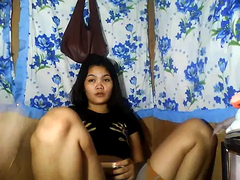 PinaySkinnyJust18 online show from 05-17-26, 11:49