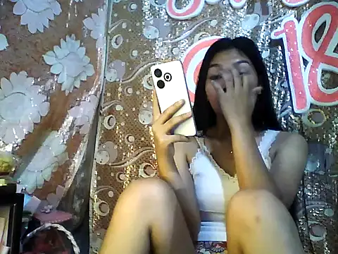 PinaySkinnyJust18 online show from 02-15-26, 09:14