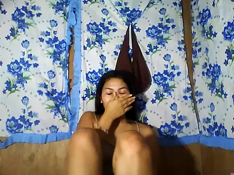 PinaySkinnyJust18 online show from 05-06-26, 11:47