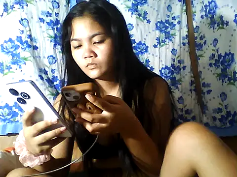 Snapshot of PinaySkinnyJust18 chatting on 07-06-26, 09:50 PinaySkinnyJust18 online show from 07-06-26, 09:50