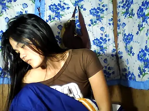 PinaySkinnyJust18 online show from 04-27-26, 10:19