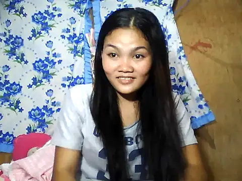 PinaySkinnyJust18 online show from 05-31-26, 06:41