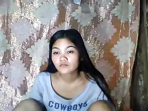 PinaySkinnyJust18 online show from 03-19-26, 09:48