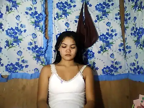 PinaySkinnyJust18 online show from 05-12-26, 02:23