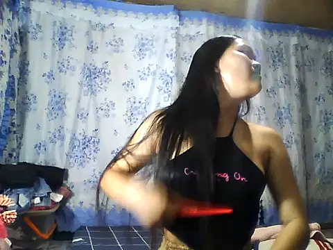 PinaySkinnyJust18 online show from 03-25-26, 10:25