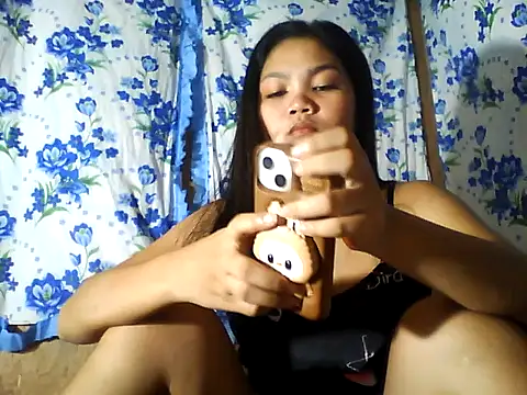Snapshot of PinaySkinnyJust18 chatting on 07-02-26, 09:32 PinaySkinnyJust18 online show from 07-02-26, 09:32