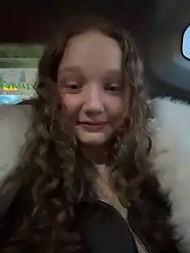 Snapshot of outside_rosy chatting on 03-02-26, 03:41 outside rosy online show from 03-02-26, 03:41