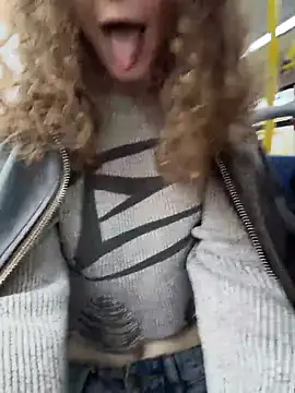 outside rosy online show from 04-03-26, 04:13