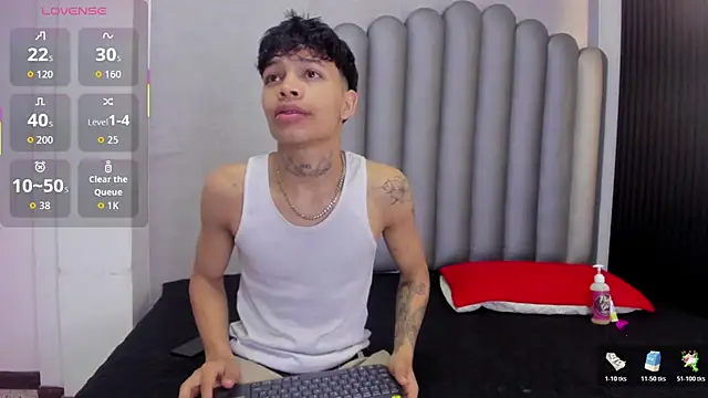 Dogan Renzo0 online show from 04-12-26, 11:24