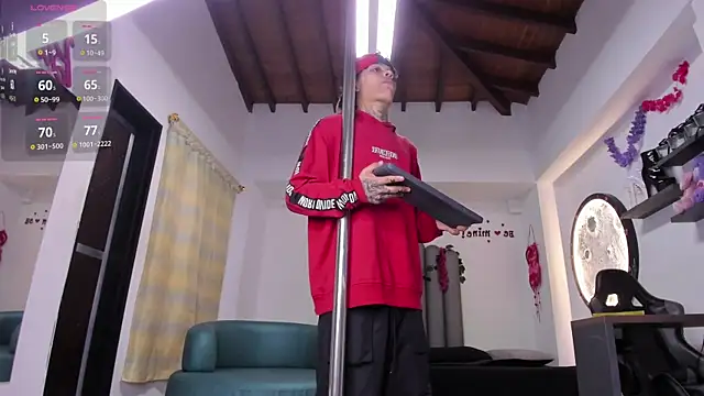 Snapshot of Dogan_Renzo0 chatting on 02-23-26, 12:17 Dogan Renzo0 online show from 02-23-26, 12:17