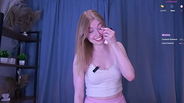 LanaRoxxy online show from 04-05-26, 12:34