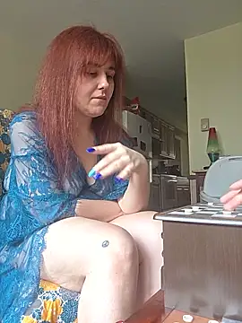 Snapshot of Ashlovescannabis chatting on 06-10-26, 08:43 Ashlovescannabis online show from 06-10-26, 08:43