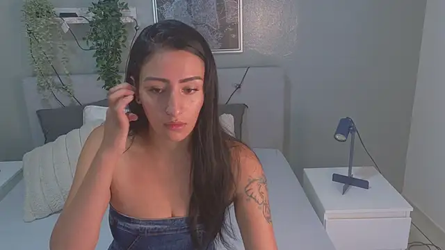 AmmyRouse   online show from 03-07-26, 11:59