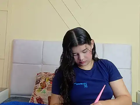 SalomeEvanz online show from 03-06-26, 01:28