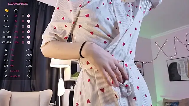 Snapshot of t_A_T_u chatting on 02-28-26, 08:14 t A T u online show from 02-28-26, 08:14