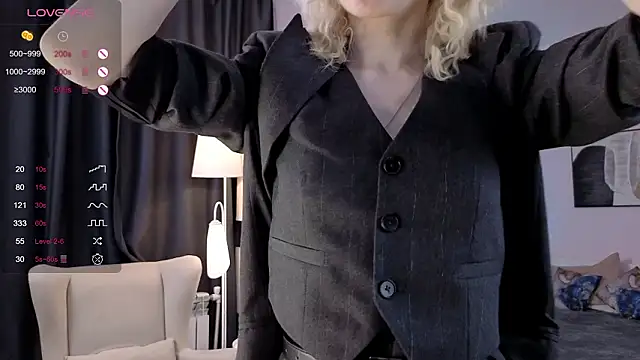 Snapshot of t_A_T_u chatting on 02-27-26, 06:13 t A T u online show from 02-27-26, 06:13