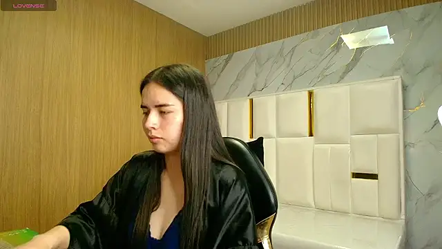 Qetsyah tf online show from 02-13-26, 03:28