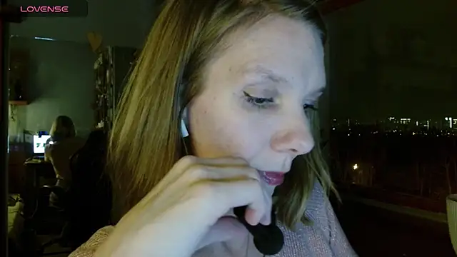 Daisy Lovely online show from 03-21-26, 05:06