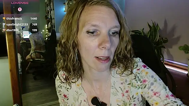 Daisy Lovely online show from 07-10-26, 04:12