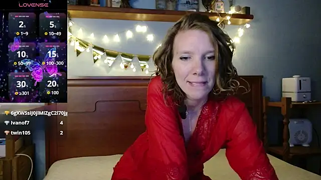 Daisy Lovely online show from 02-19-26, 04:20