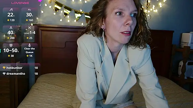 Daisy Lovely online show from 06-03-26, 04:13
