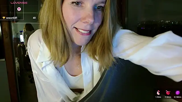 Snapshot of Daisy_Lovely chatting on 05-01-26, 04:34 Daisy Lovely online show from 05-01-26, 04:34