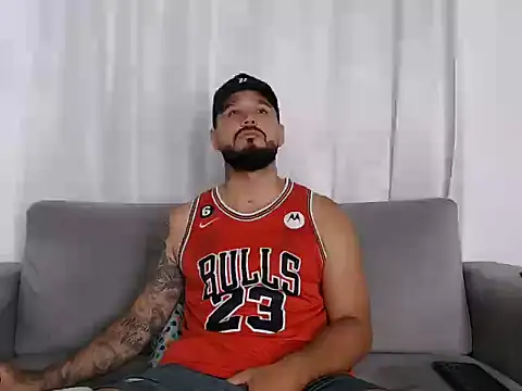 Handsomen69 online show from 05-19-26, 11:34