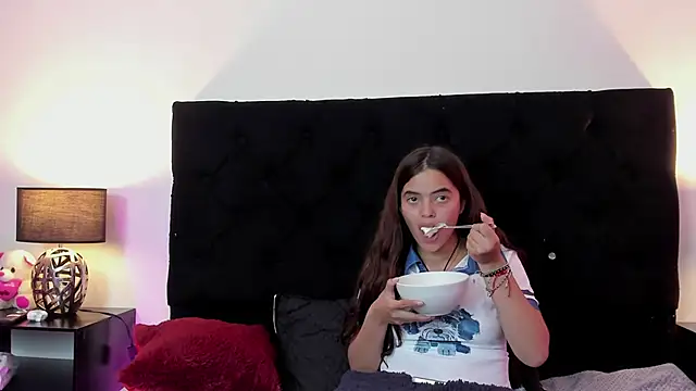 queen missy online show from 04-16-26, 08:20