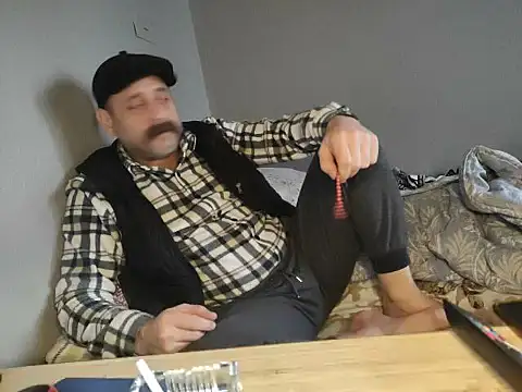 Snapshot of Biracikral chatting on 02-14-26, 03:12 Biracikral online show from 02-14-26, 03:12