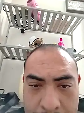 Snapshot of daringprince chatting on 02-15-26, 08:41 daringprince online show from 02-15-26, 08:41